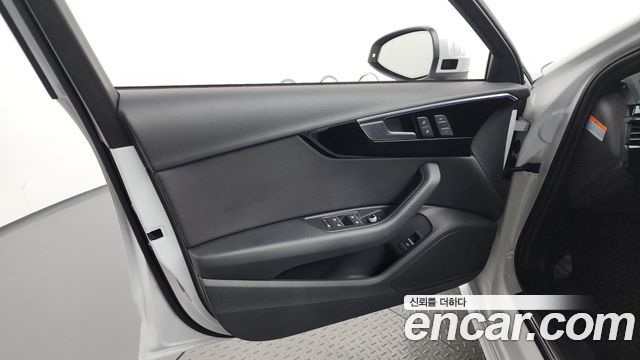 Audi A4 40 TFSI Premium