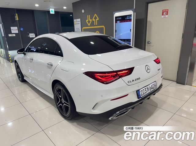 Mercedes-Benz CLA-Class CLA250 4MATIC