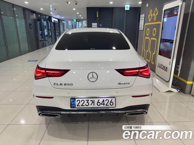Mercedes-Benz CLA-Class CLA250 4MATIC