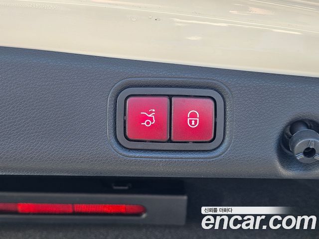 Mercedes-Benz E-Class E300 4MATIC Exclusive