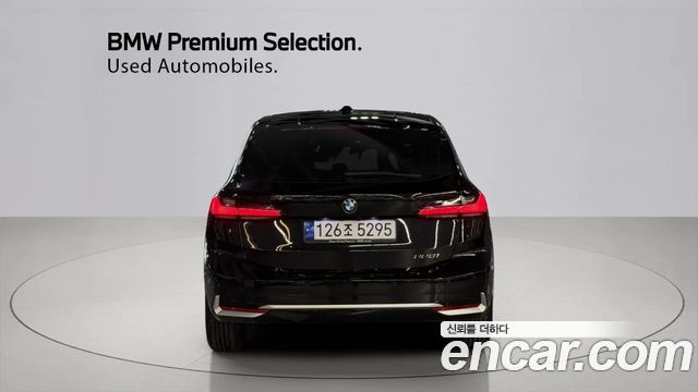 BMW 2-Series 220i Luxury