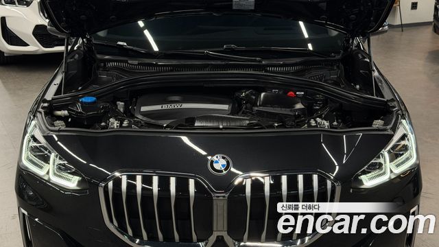 BMW 2-Series 220i Luxury