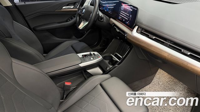 BMW 2-Series 220i Luxury
