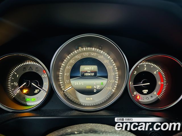 Mercedes-Benz E-Class E220 Bluetec Avantgarde