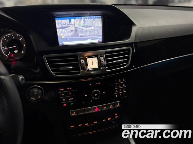 Mercedes-Benz E-Class E220 Bluetec Avantgarde