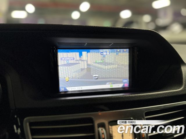 Mercedes-Benz E-Class E220 Bluetec Avantgarde