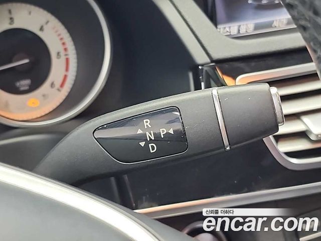 Mercedes-Benz E-Class E220 Bluetec Avantgarde