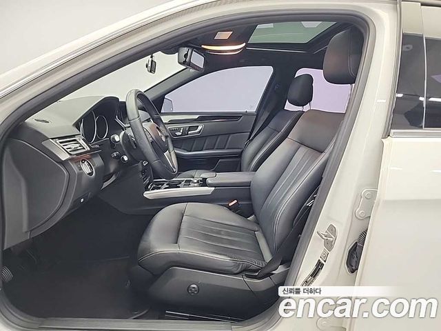 Mercedes-Benz E-Class E220 Bluetec Avantgarde