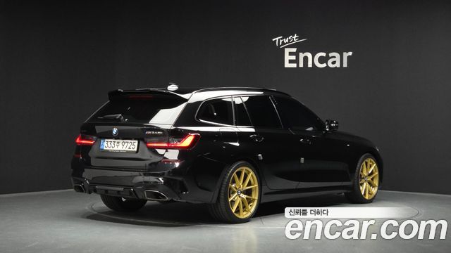 BMW 3-Series M340i xDrive Touring Performance