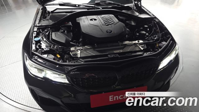 BMW 3-Series M340i xDrive Touring Performance