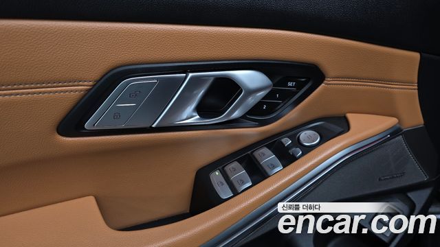 BMW 3-Series M340i xDrive Touring Performance