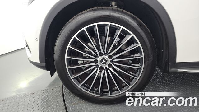 Mercedes-Benz GLC-Class GLC 300 4MATIC Avantgarde