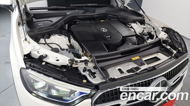 Mercedes-Benz GLC-Class GLC 300 4MATIC Avantgarde