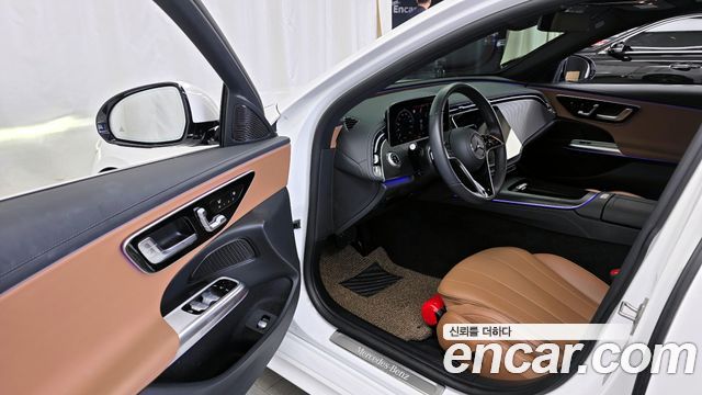 Mercedes-Benz E-Class E200 Avantgarde