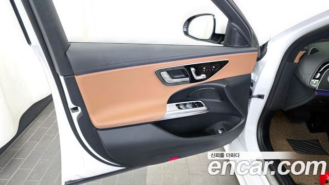 Mercedes-Benz E-Class E200 Avantgarde