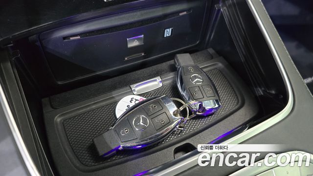 Mercedes-Benz S-Class S400 4MATIC Coupe