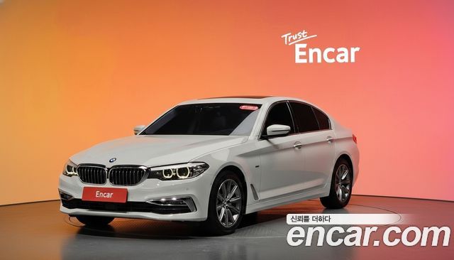 BMW 5-Series 520i Luxury
