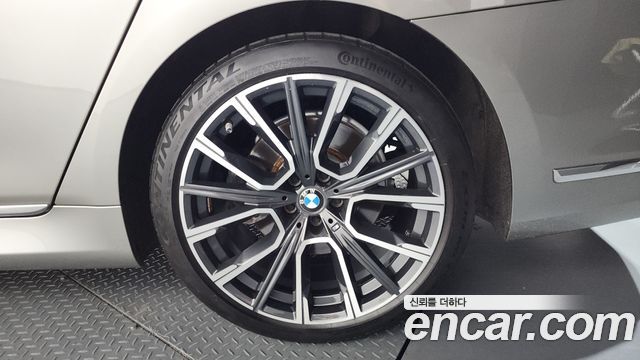 BMW 7-Series 730Ld xDrive M Sport
