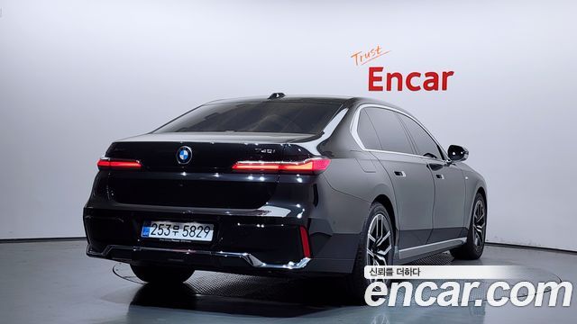 BMW 7-Series 740i xDrive M Sport