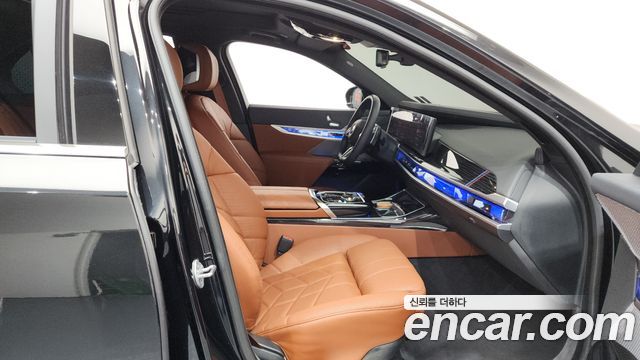 BMW 7-Series 740i xDrive M Sport
