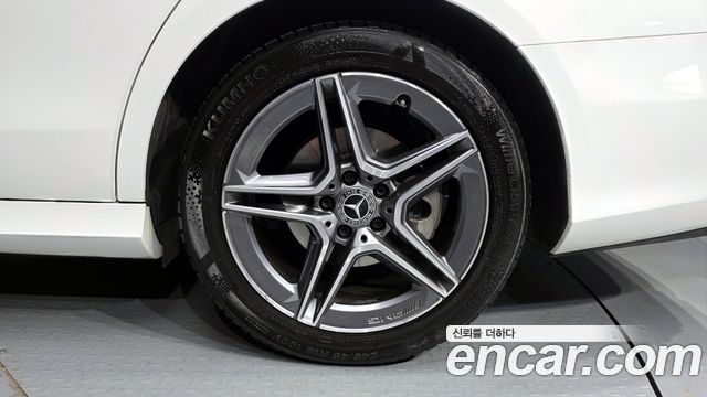 Mercedes-Benz E-Class E250 AMG Line