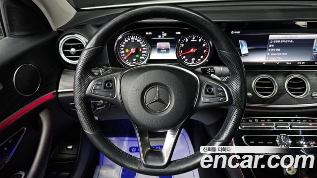 Mercedes-Benz E-Class E200 Avantgarde