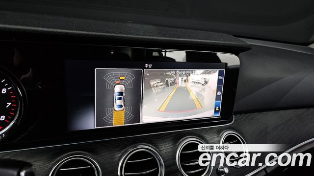Mercedes-Benz E-Class E200 Avantgarde