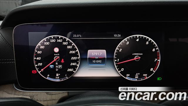 Mercedes-Benz E-Class E300 Exclusive