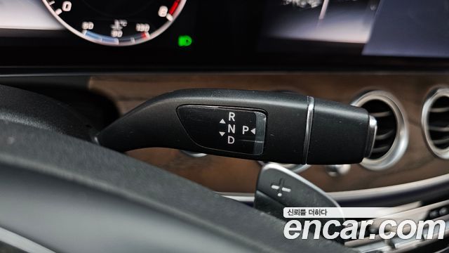 Mercedes-Benz E-Class E300 Exclusive