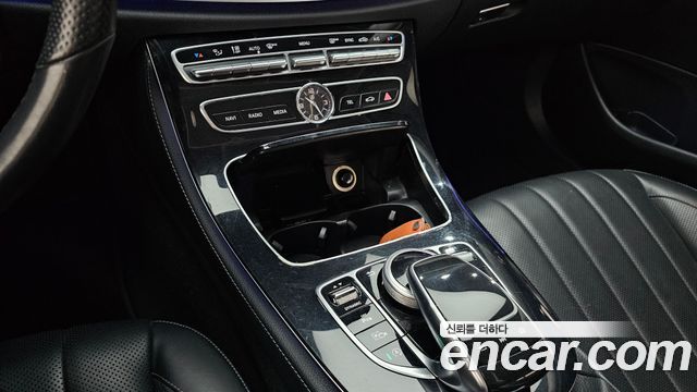 Mercedes-Benz E-Class E300 Exclusive