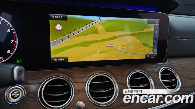 Mercedes-Benz E-Class E300 Exclusive