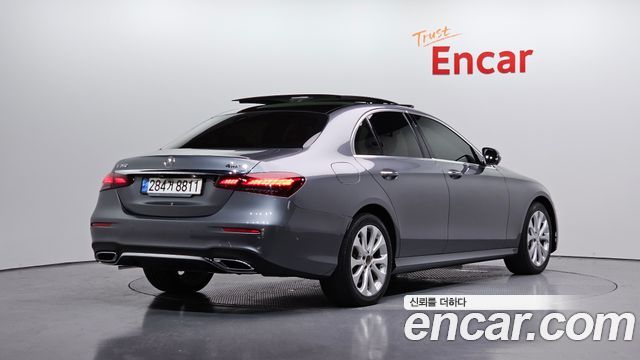 Mercedes-Benz E-Class E350 4MATIC AMG Line