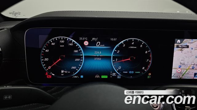 Mercedes-Benz E-Class E350 4MATIC AMG Line