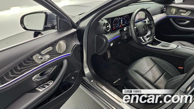 Mercedes-Benz E-Class E350 4MATIC AMG Line