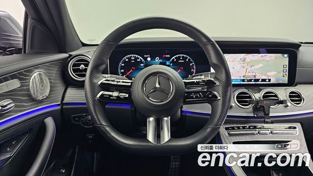 Mercedes-Benz E-Class E350 4MATIC AMG Line