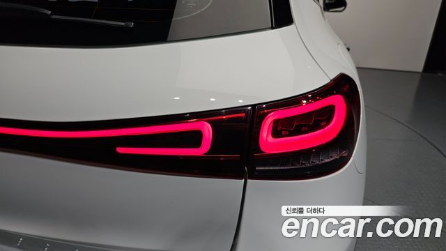 Mercedes-Benz EQA EQA250