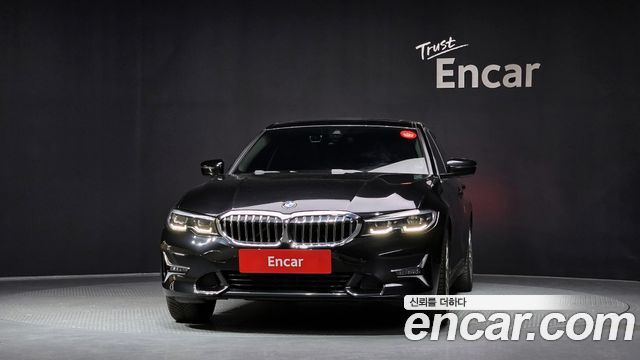 BMW 3-Series 330e Luxury