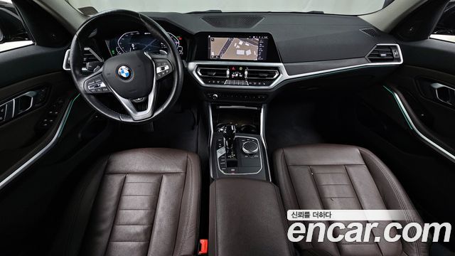 BMW 3-Series 330e Luxury