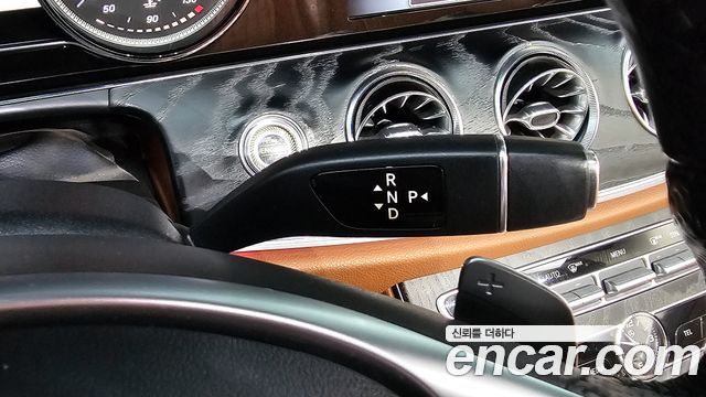 Mercedes-Benz E-Class E220d Cabriolet