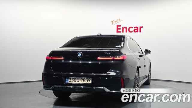 BMW 7-Series 740i sDrive M Sport