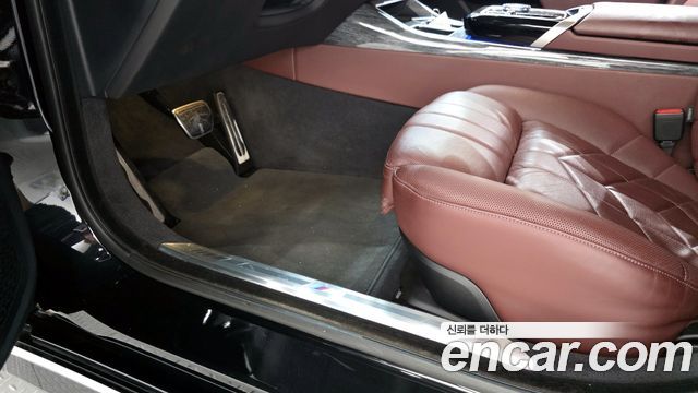 BMW 7-Series 740i sDrive M Sport