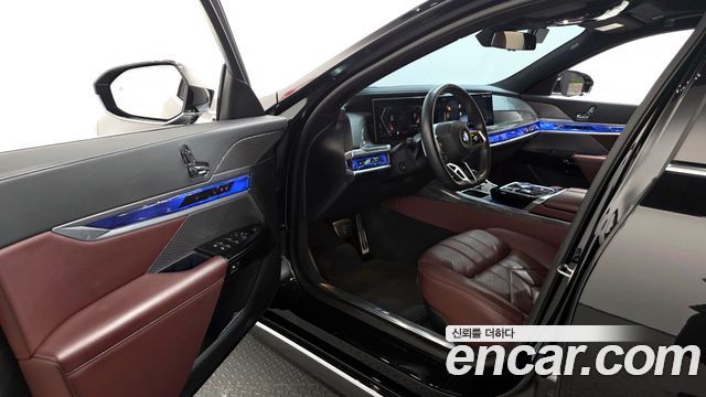 BMW 7-Series 740i sDrive M Sport