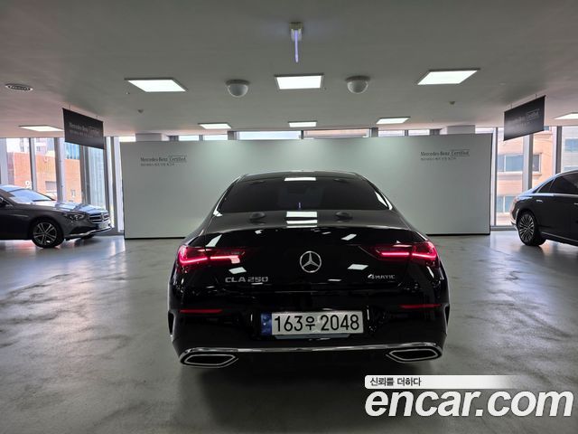 Mercedes-Benz CLA-Class CLA250 4MATIC