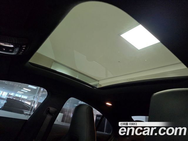 Mercedes-Benz CLA-Class CLA250 4MATIC