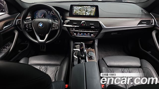 BMW 5-Series 530i M Sport Package Plus
