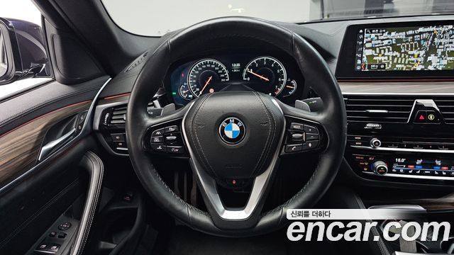BMW 5-Series 530i M Sport Package Plus