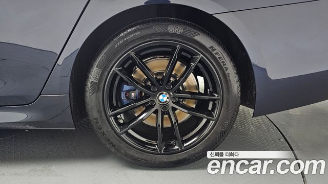 BMW 5-Series 530i M Sport Package Plus