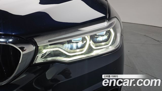 BMW 5-Series 530i M Sport Package Plus