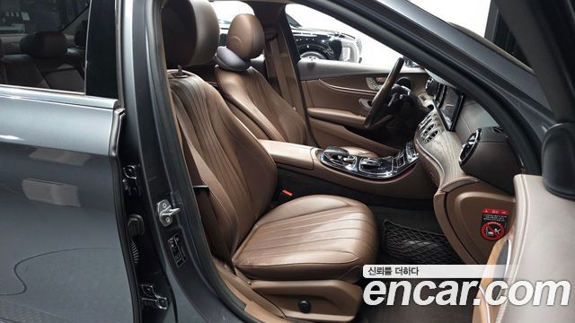 Mercedes-Benz E-Class E220d 4MATIC Exclusive