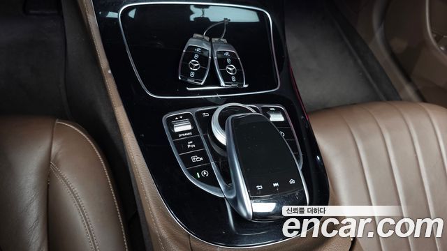 Mercedes-Benz E-Class E220d 4MATIC Exclusive